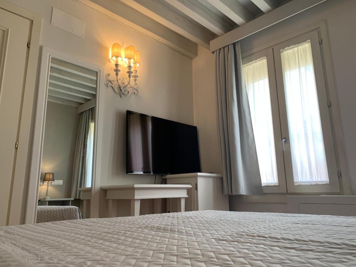Princess Art Hotel Ferrara Exterior photo